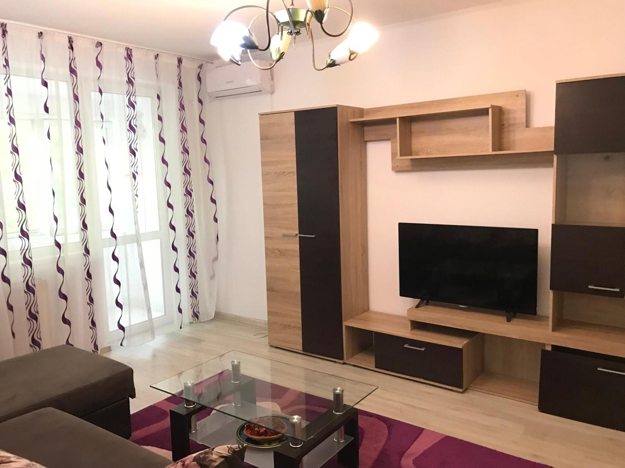 Apartament Pin *